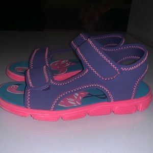 Kid Tucker +Tate shoes !